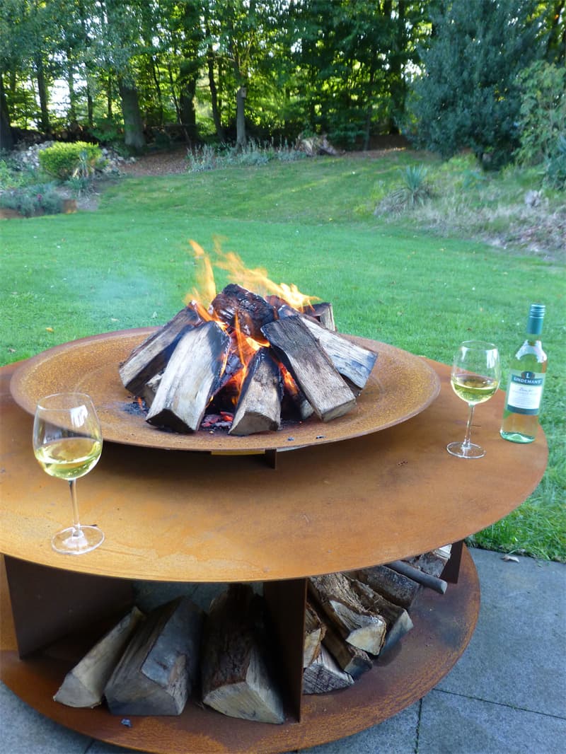 <h3>Fire Pits & Braziers | Outdoor Fireplaces | Outdoor Living </h3>
